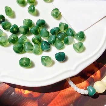 30 PCS Moda Acrílico Verde Imitação Jade Esferas de DIY Irregular de Esferas Acessórios de Jóias Pulseiras, Brincos Material