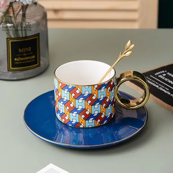 Royal Estilo De Grau Superior De Porcelana De Ossos Xícara De Café Elegante Europeia Xícara De Chá De Definir E Pires De Chá Da Tarde Xícara (Chá) De Presente Agradável