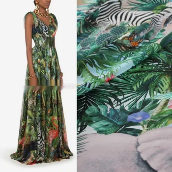 Selva verde de impressão de zebra leve e fino ver através de tecido chiffon de vestido de camisa de vestuário de tecido a primavera e o verão de costura pano